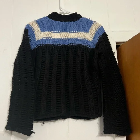 Wool sweater - Picture 2 of 4